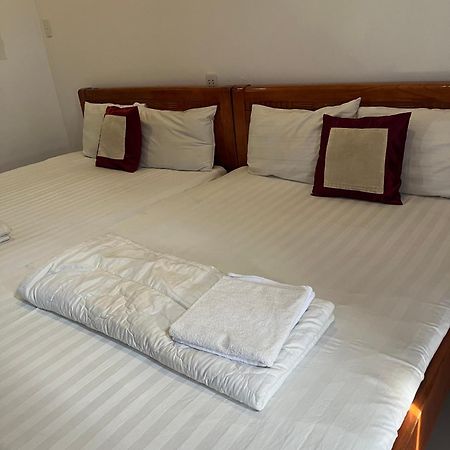Khach San Anh Dong Hotel Ho Şi Min Exterior foto
